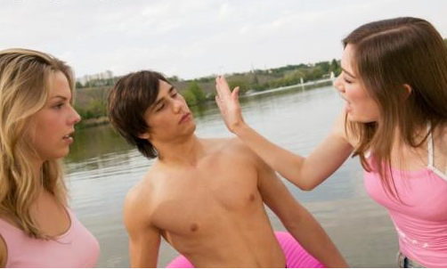 Can I Remain Friends with Both Sides of the BreakUp?